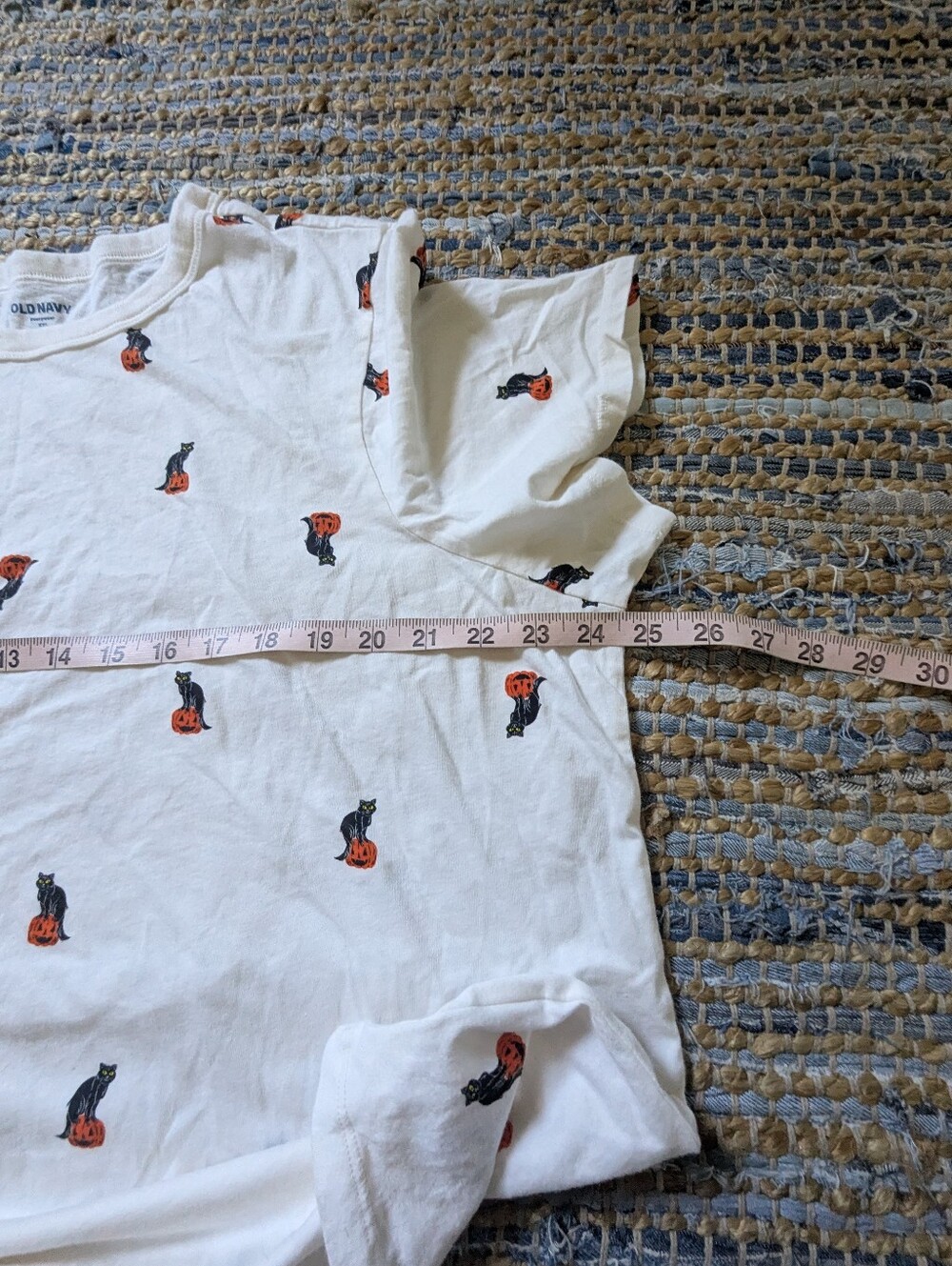 Old Navy White Black Cat Pumpkin Halloween Tee XXL Spooky Cute Casual Soft - Picture 4 of 7